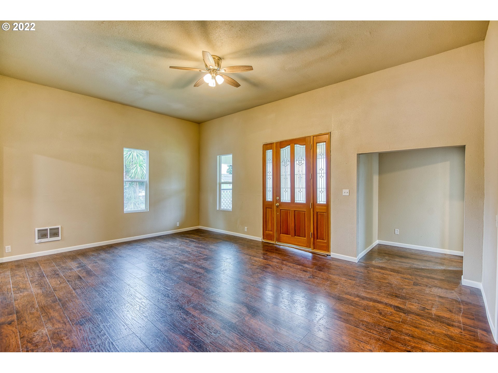 638 4th Street Myrtle Point, OR 97458 - Photo 4 of 25 Gallery Image 4
