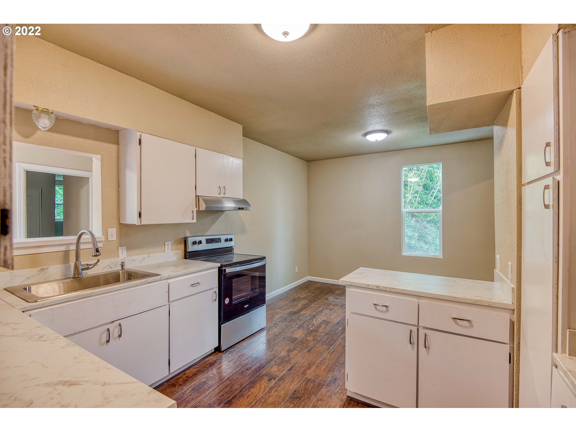 638 4th Street Myrtle Point, OR 97458 - Photo 8 of 25 Gallery Image 8