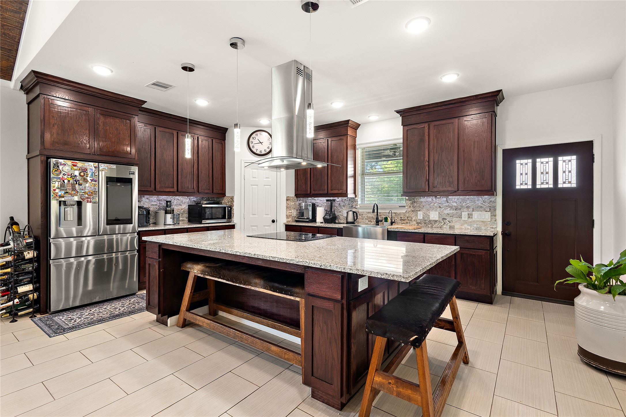 625 Pittman Road Richmond, TX 77469 - Photo 10 of 41 Open-Concept Gourmet Kitchen