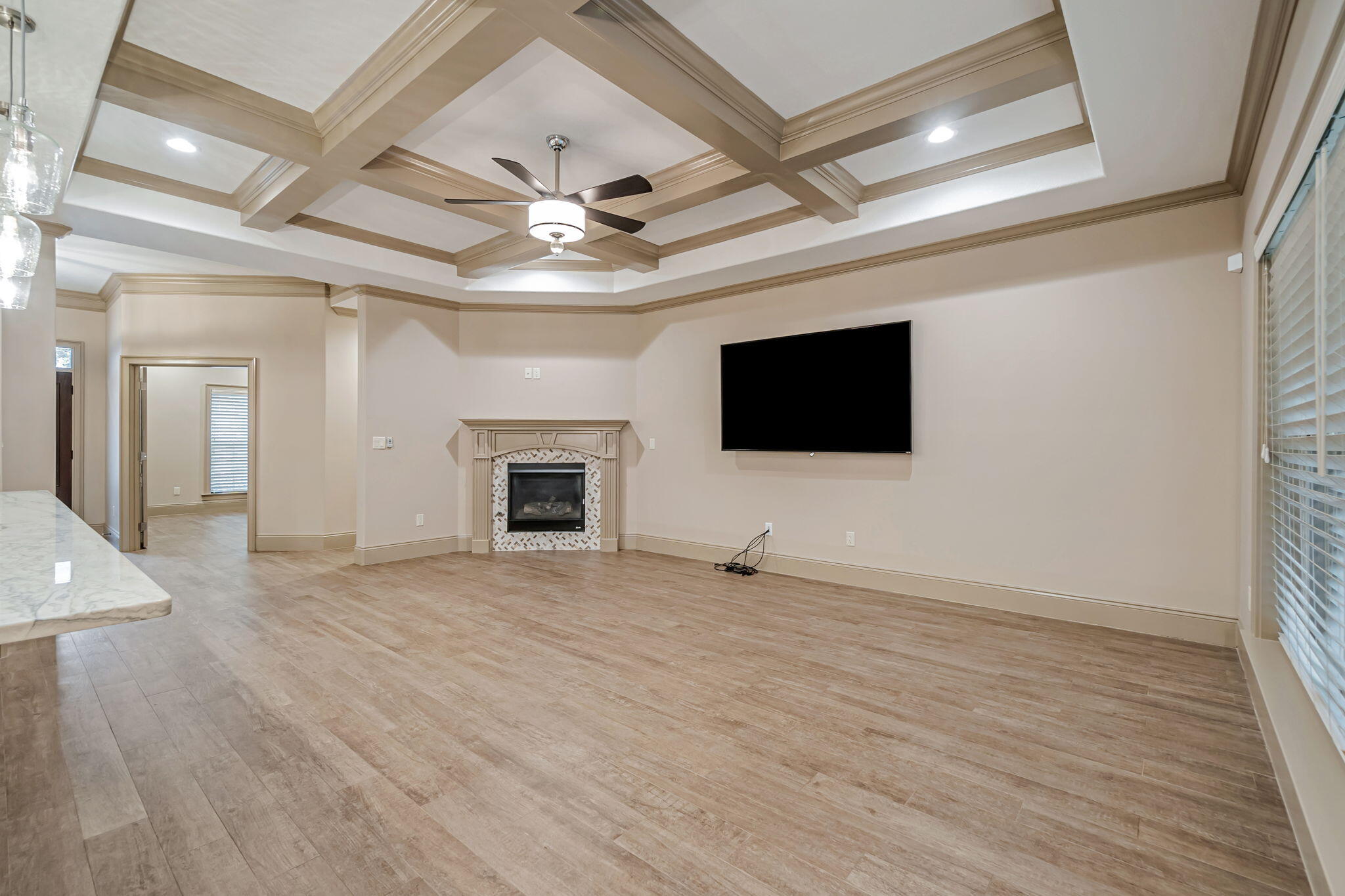 104 Mooney Road Northeast Fort Walton Beach, FL 32547 - Photo 13 of 48 Living room