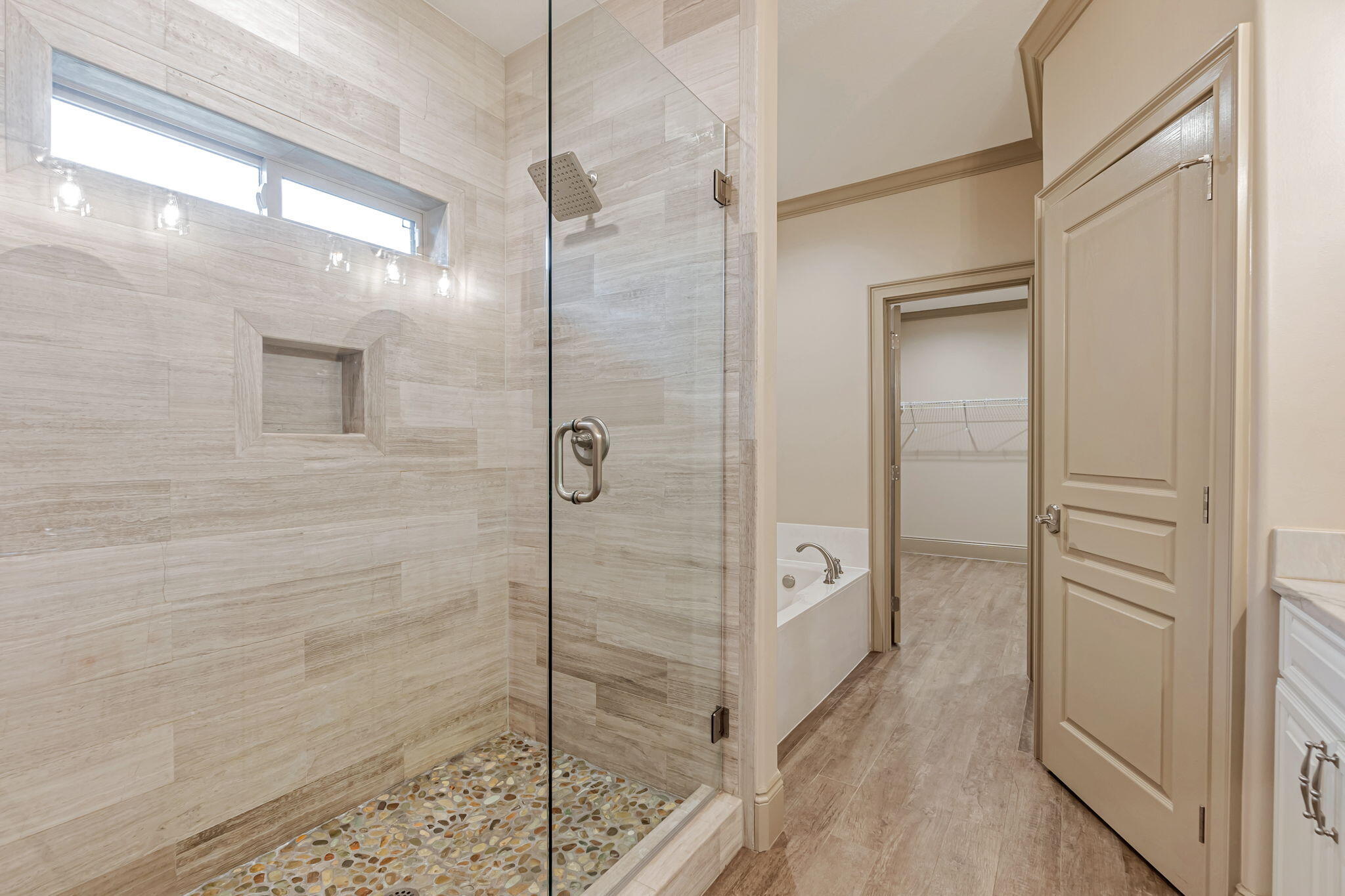 104 Mooney Road Northeast Fort Walton Beach, FL 32547 - Photo 28 of 48 Master shower