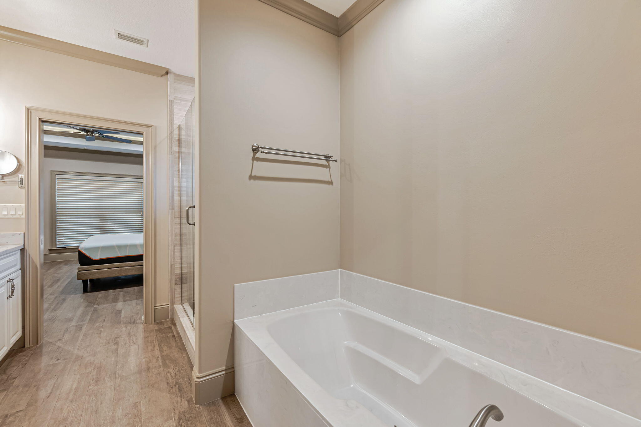 104 Mooney Road Northeast Fort Walton Beach, FL 32547 - Photo 29 of 48 Master bath