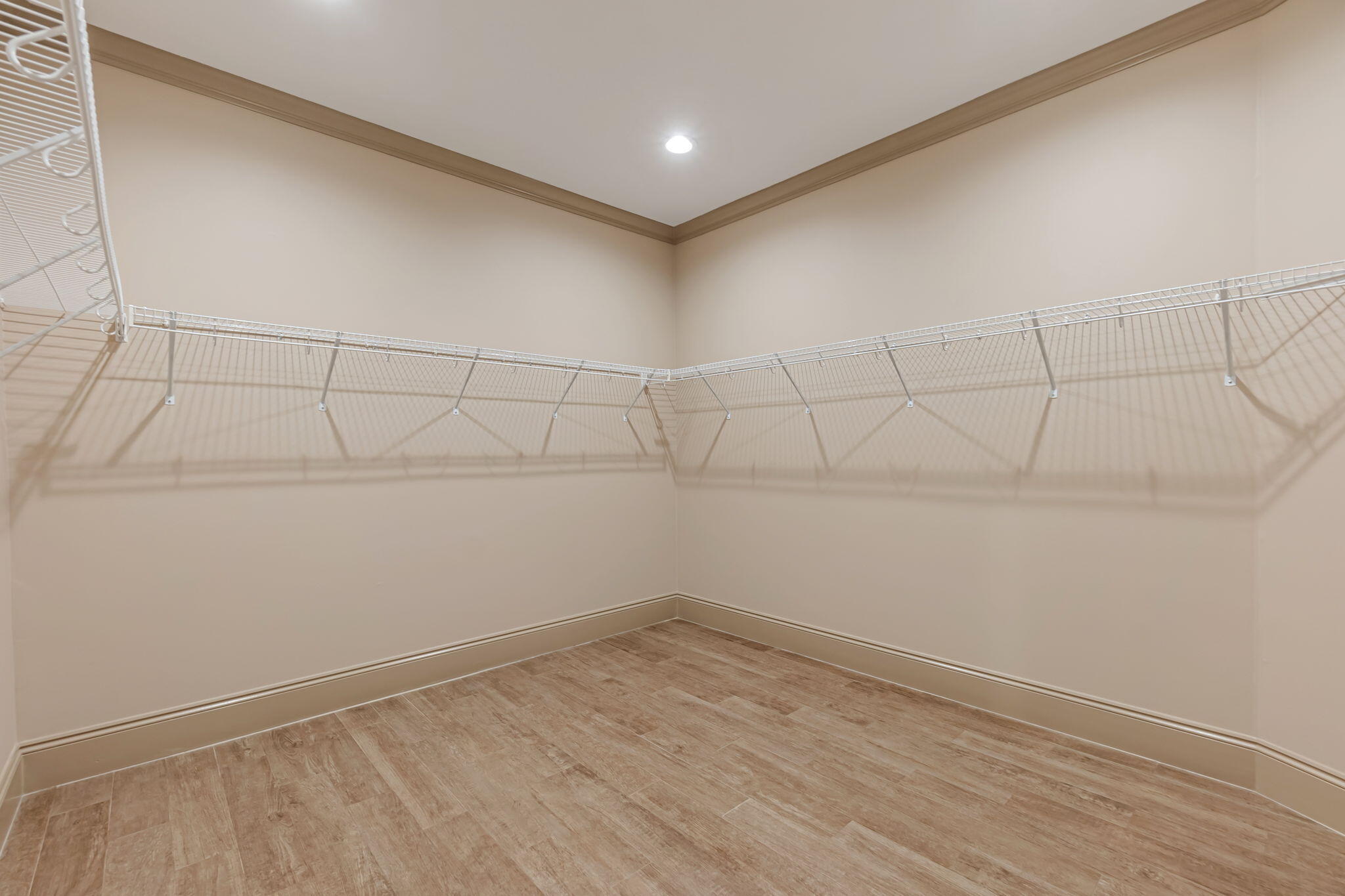 104 Mooney Road Northeast Fort Walton Beach, FL 32547 - Photo 31 of 48 Master closet