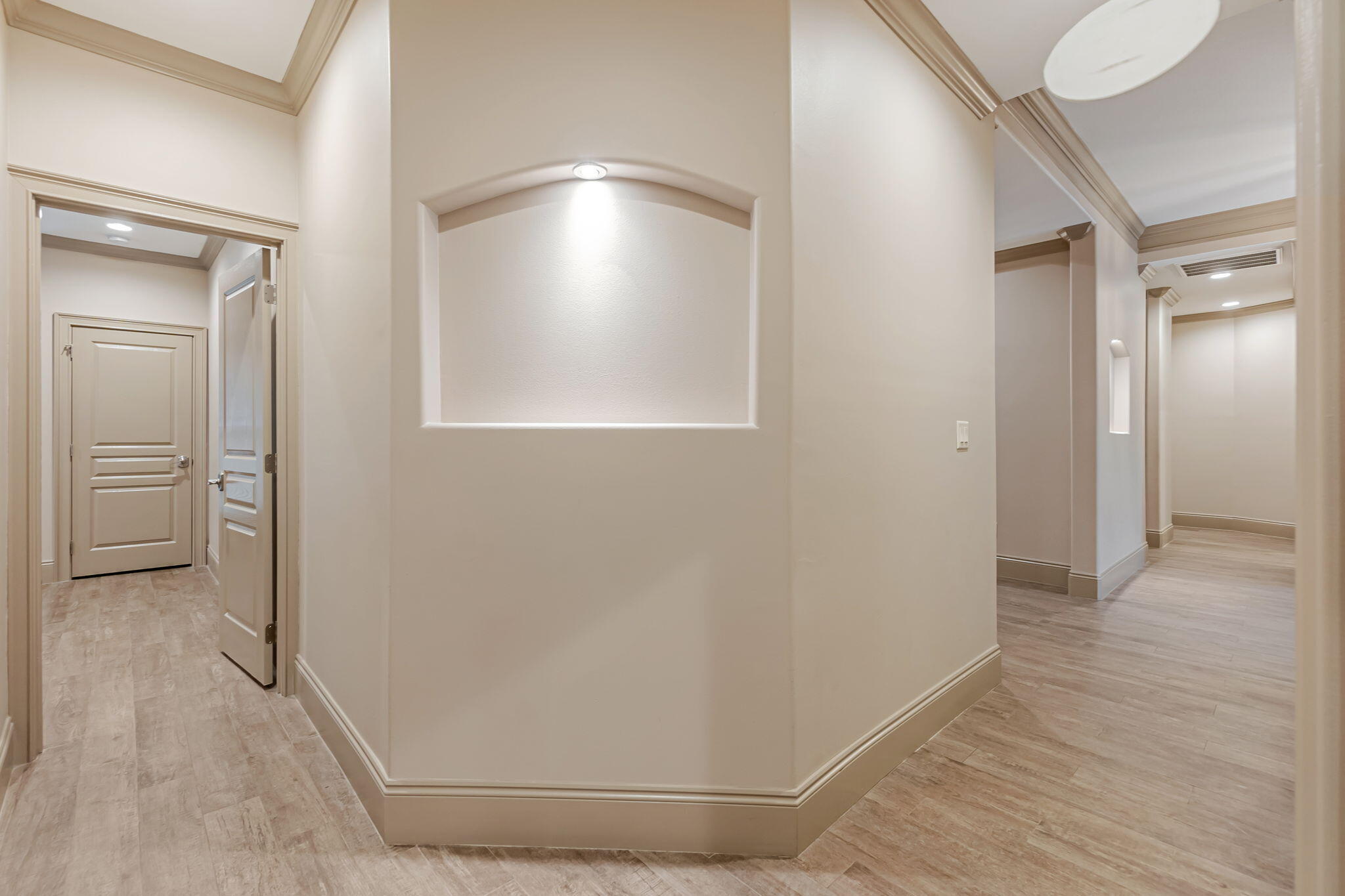 104 Mooney Road Northeast Fort Walton Beach, FL 32547 - Photo 32 of 48 Hallway