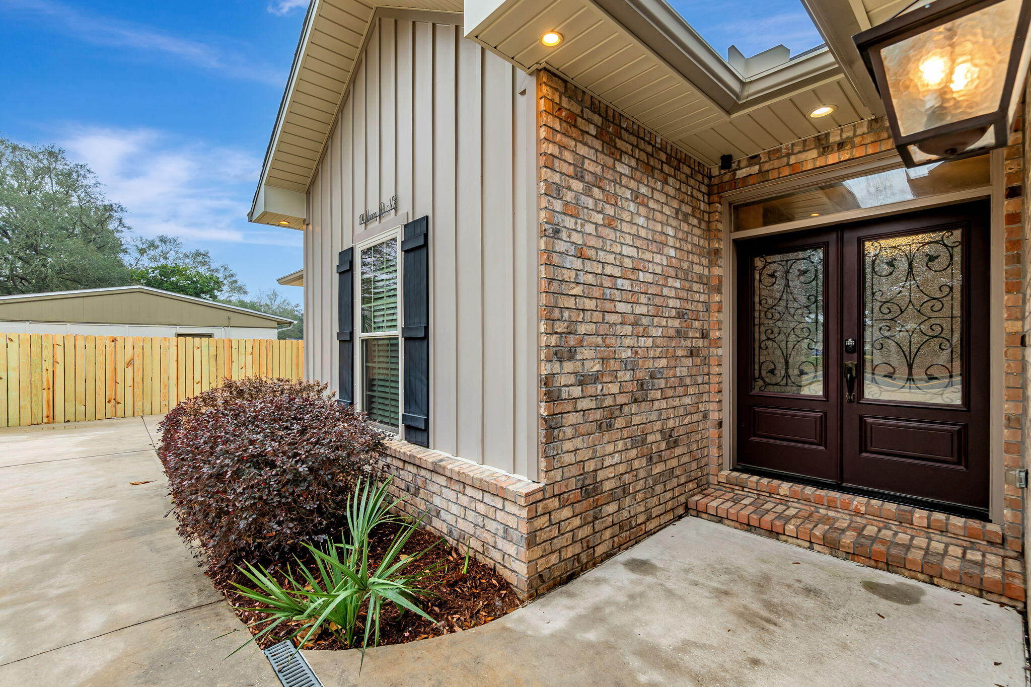 104 Mooney Road Northeast Fort Walton Beach, FL 32547 - Photo 6 of 48 Front entry