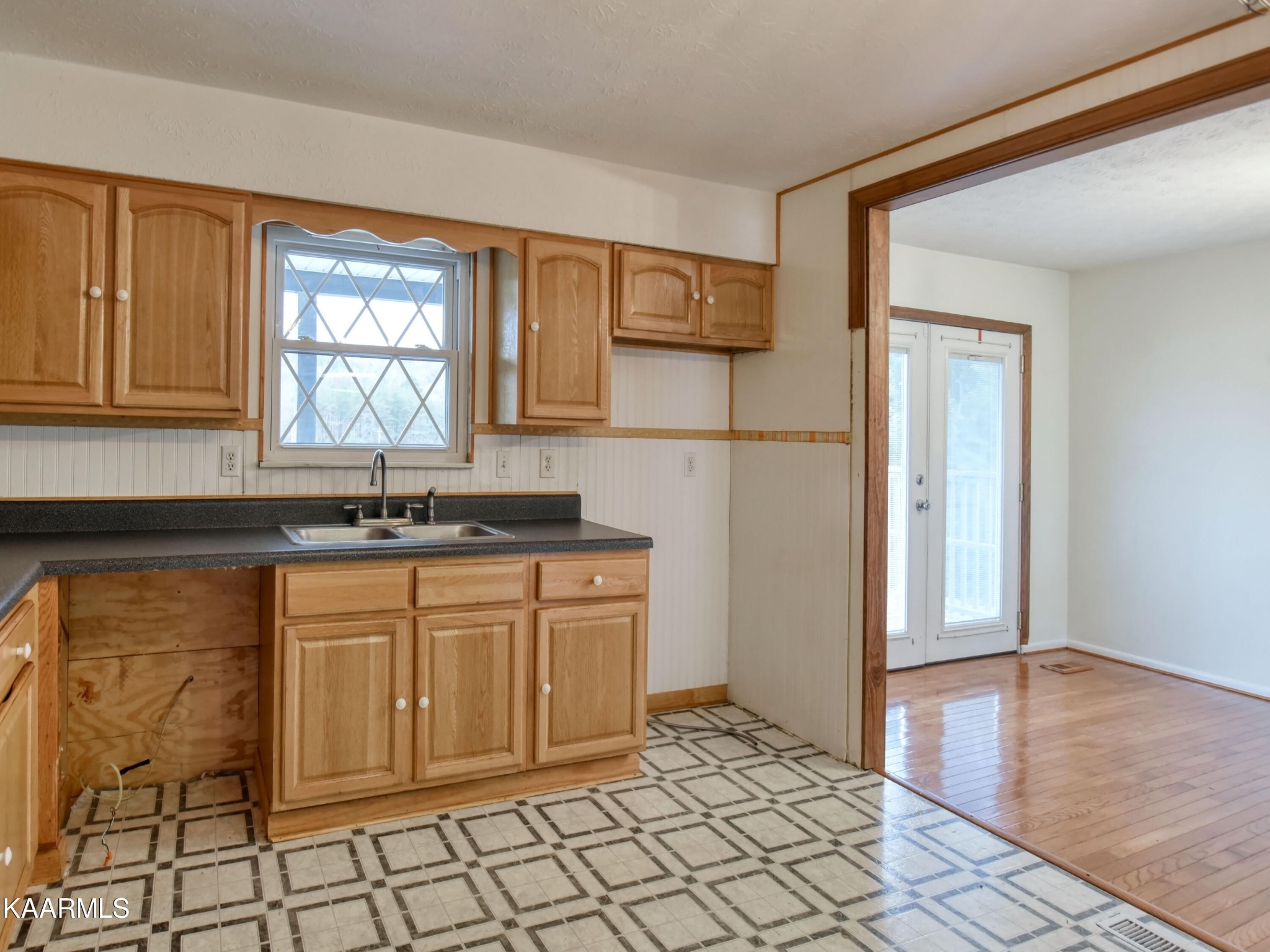 408 Raccoon Valley Road Powell, TN 37849 - Photo 12 of 31