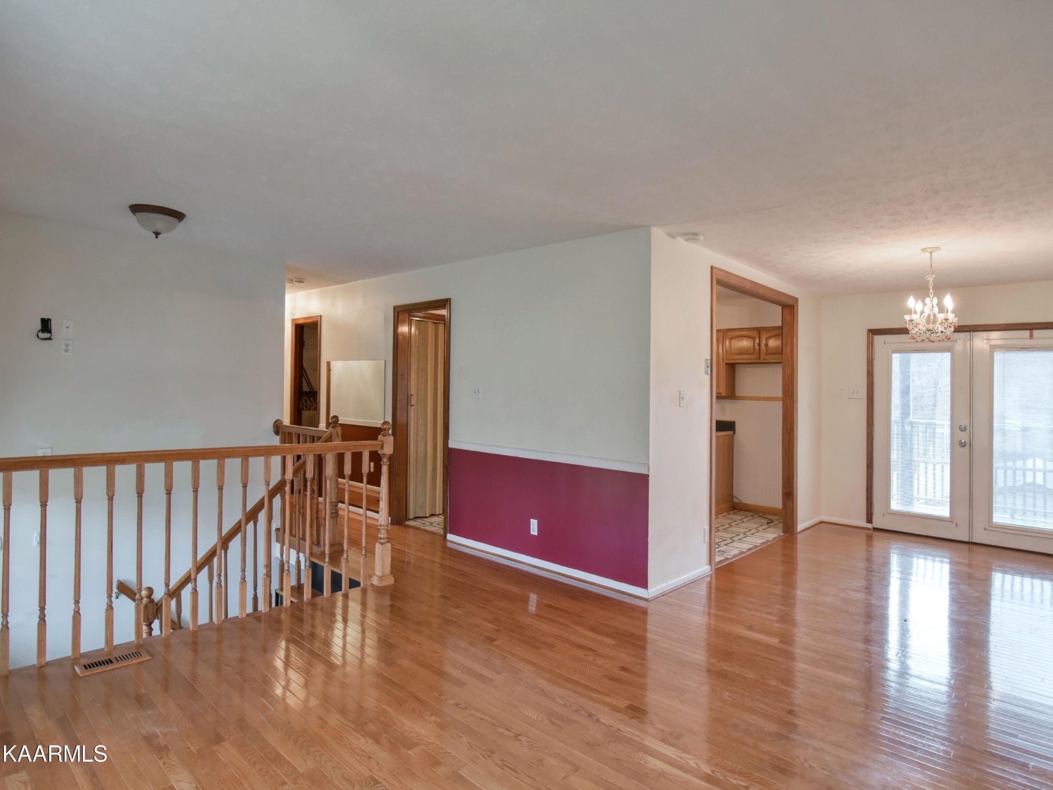 408 Raccoon Valley Road Powell, TN 37849 - Photo 7 of 31