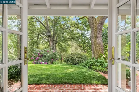 a view of outdoor space and garden