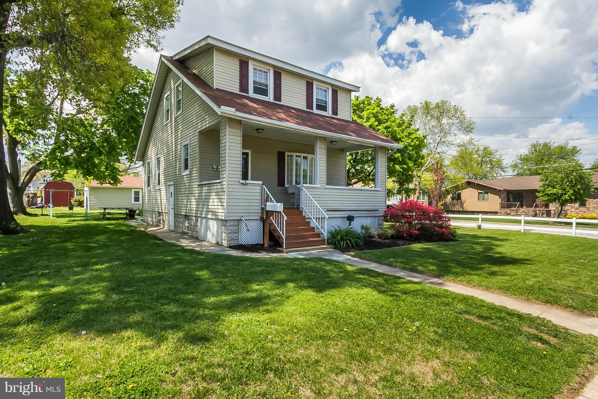 1900 Sunberry Road Baltimore, MD 21222 - Photo 1 of 30 Exterior (Front)