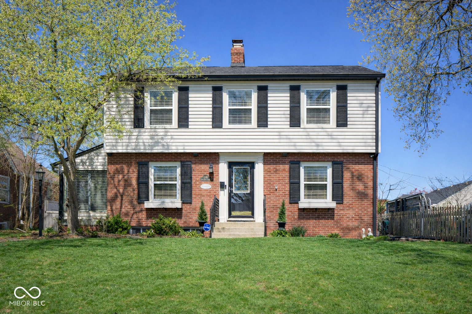 5348 East 9th Street Indianapolis, IN 46219 - Photo 2 of 16