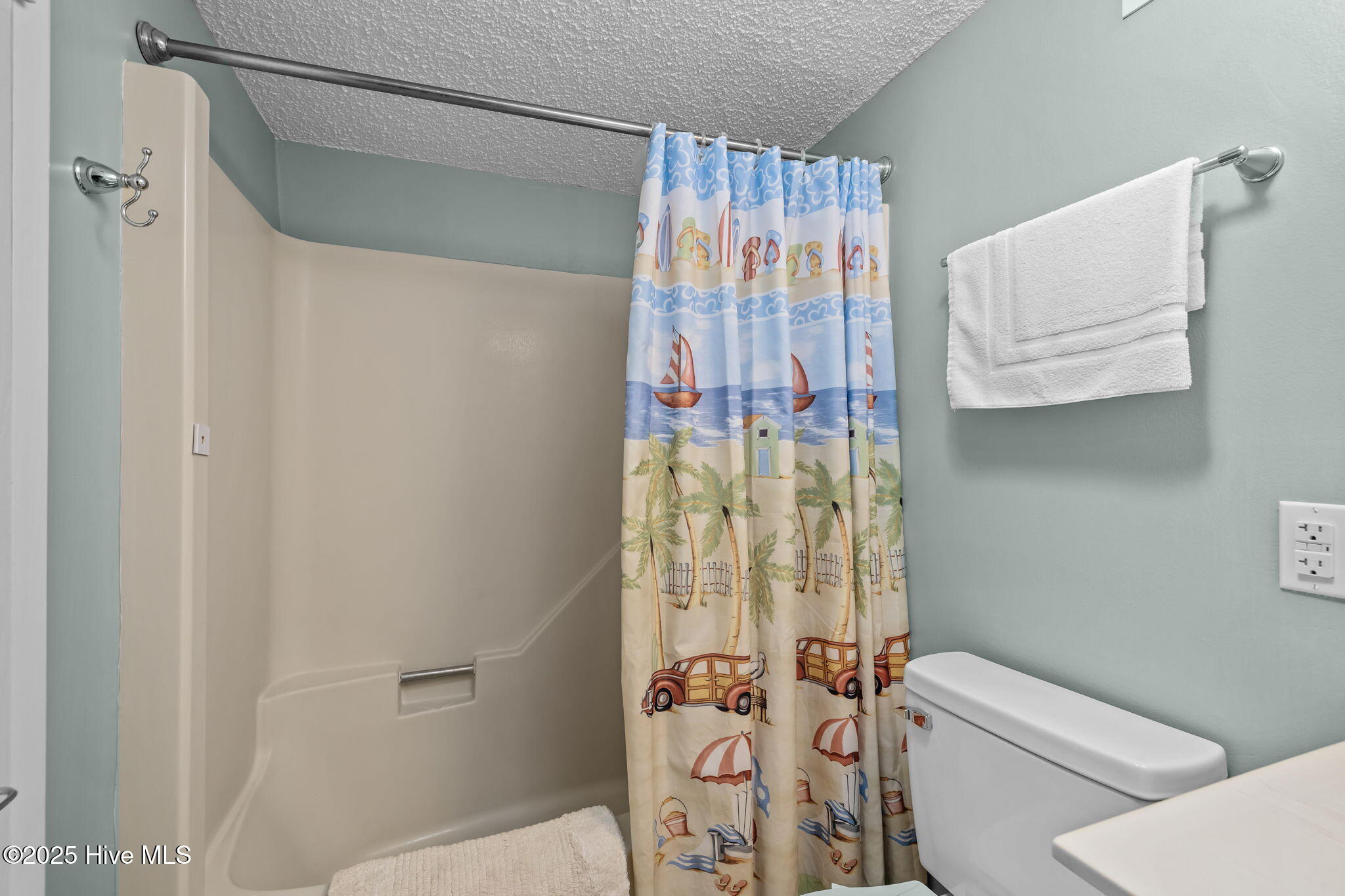 2305 West Fort Macon Road, Unit 101 Atlantic Beach, NC 28512 - Photo 11 of 20 Full Bath 1