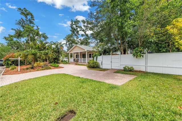 a view of outdoor space yard and patio
