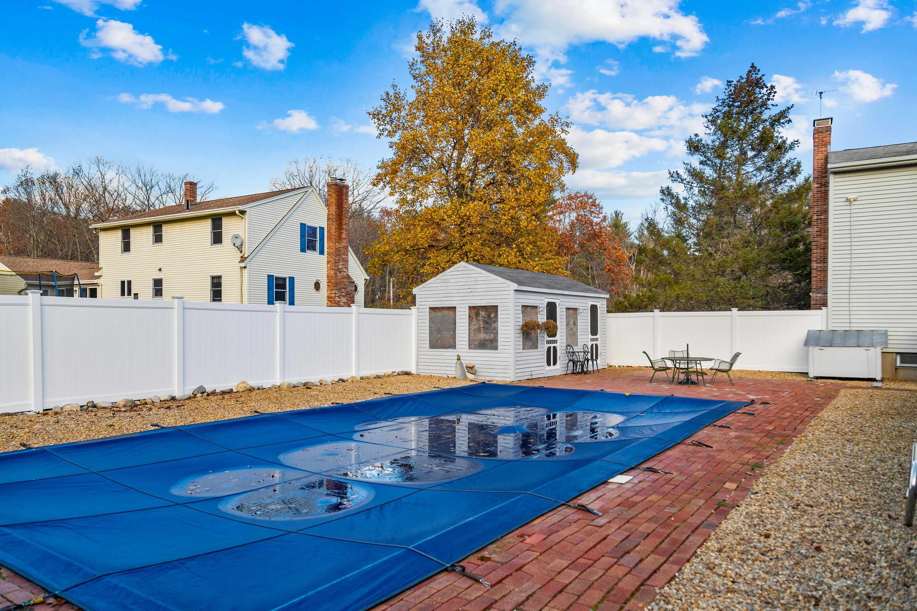 88 Scobie Pond Road Derry, NH 03038 - Photo 35 of 40
