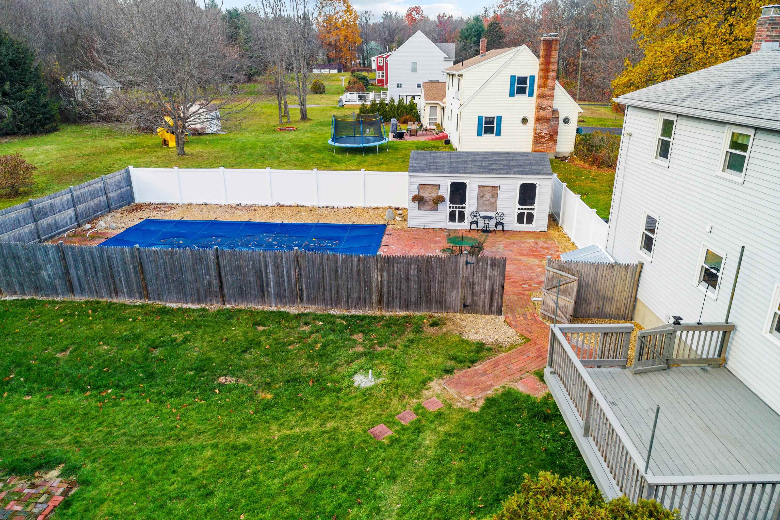 88 Scobie Pond Road Derry, NH 03038 - Photo 36 of 40