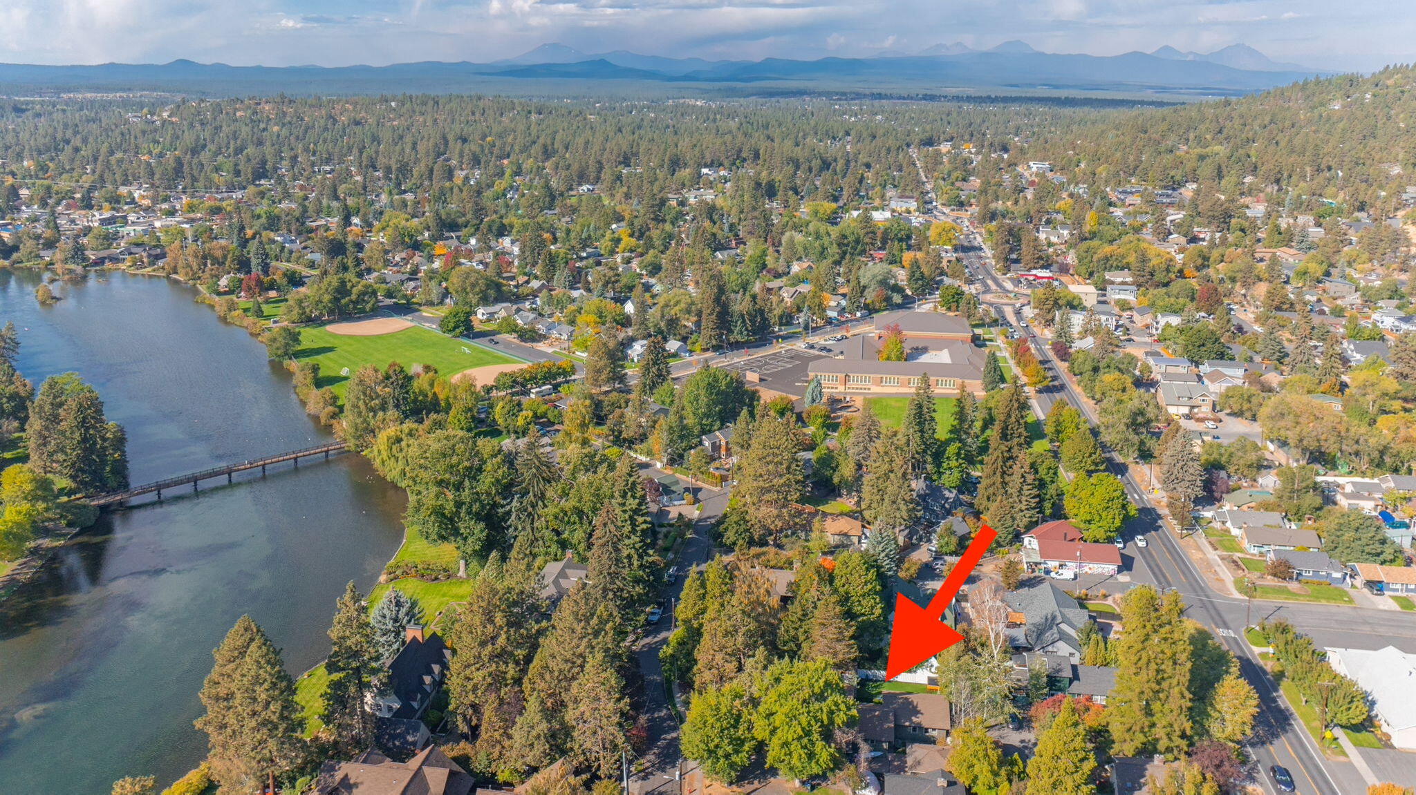 434 Northwest Drake Road Bend, OR 97703 - Photo 65 of 65 20-web-or-mls-Riley_Visuals-20