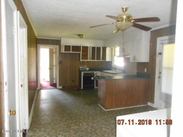 4204 Larkspur Road Wilson, NC 27893 - Photo 4 of 8 Dining room