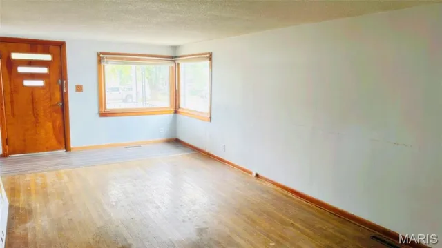 $117,500 | 409 Lincoln Drive, Fredericktown, MO 63645