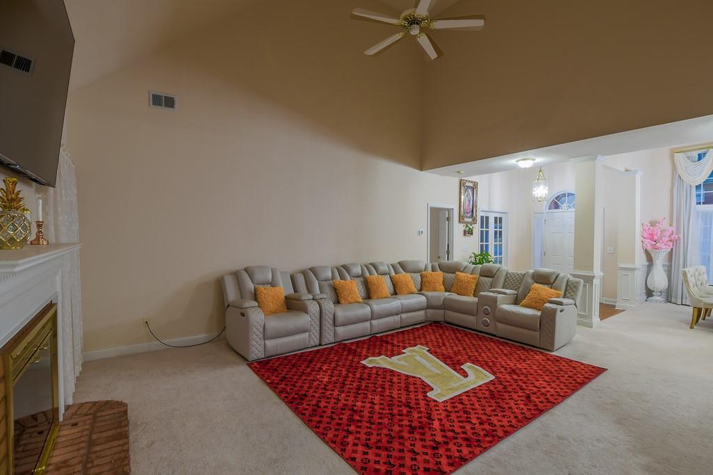 1287 Killian Way Southwest Lilburn, GA 30047 - Photo 6 of 39