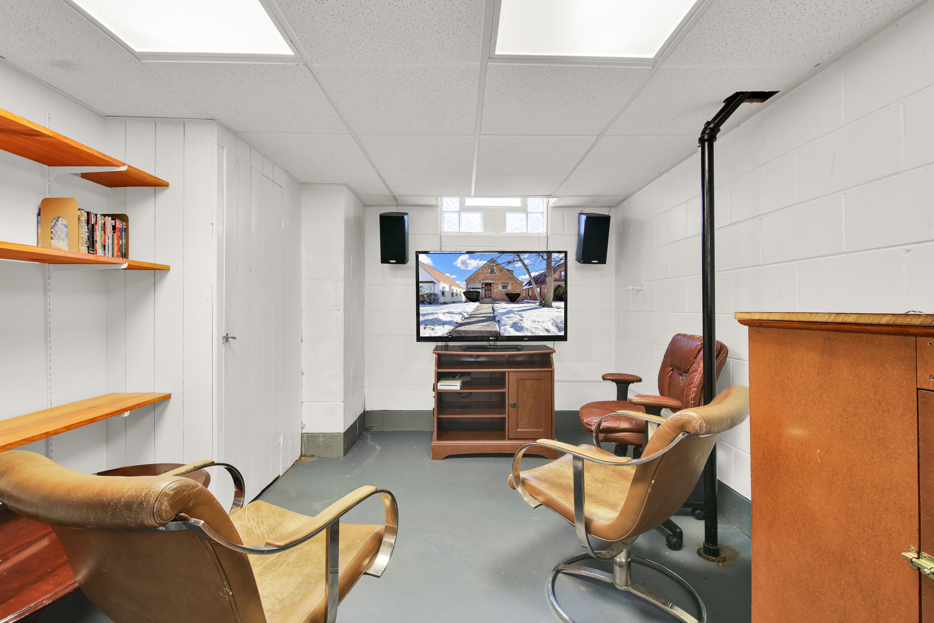 4946 North 26th Street Milwaukee, WI 53209 - Photo 14 of 17 Lower Rec Room