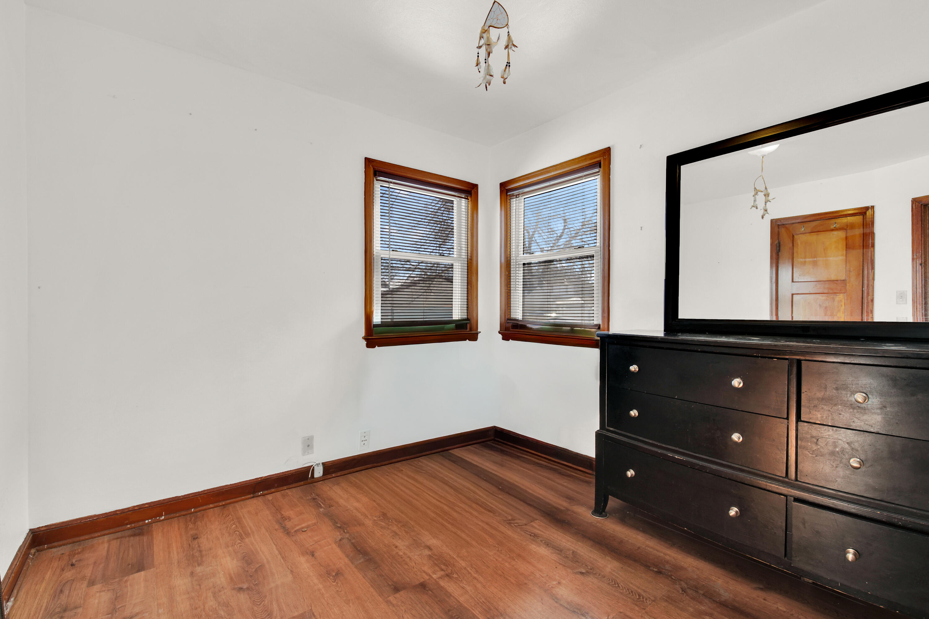 4946 North 26th Street Milwaukee, WI 53209 - Photo 8 of 17 Main floor