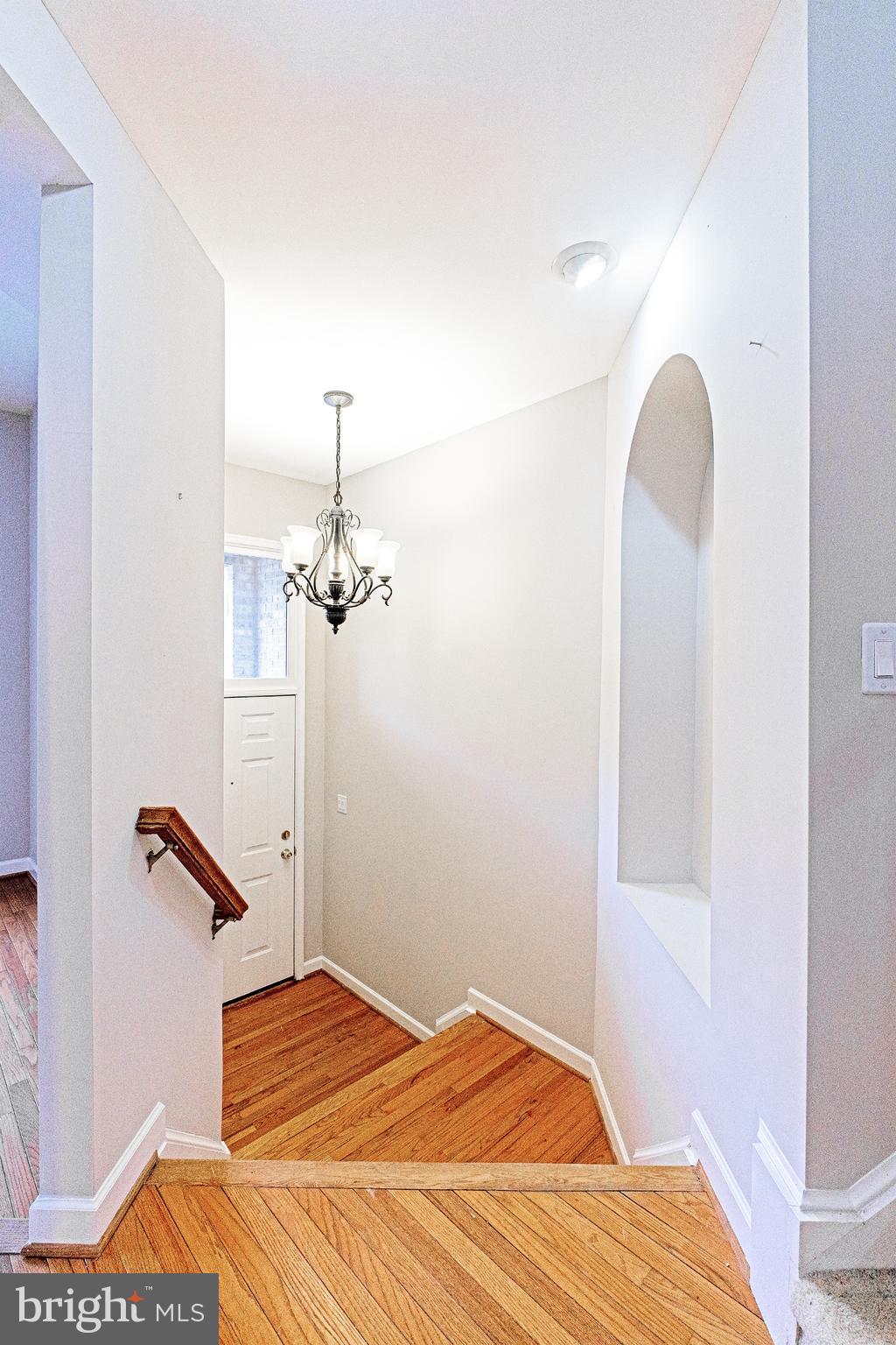 9503 Gatecross Place Burke, VA 22015 - Photo 2 of 39