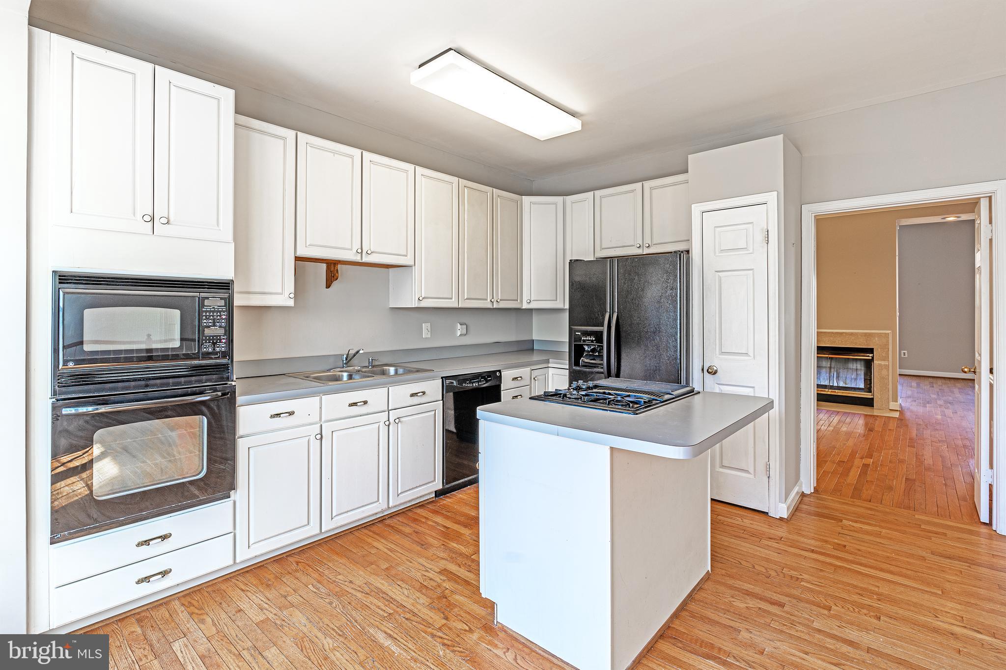 9503 Gatecross Place Burke, VA 22015 - Photo 14 of 39