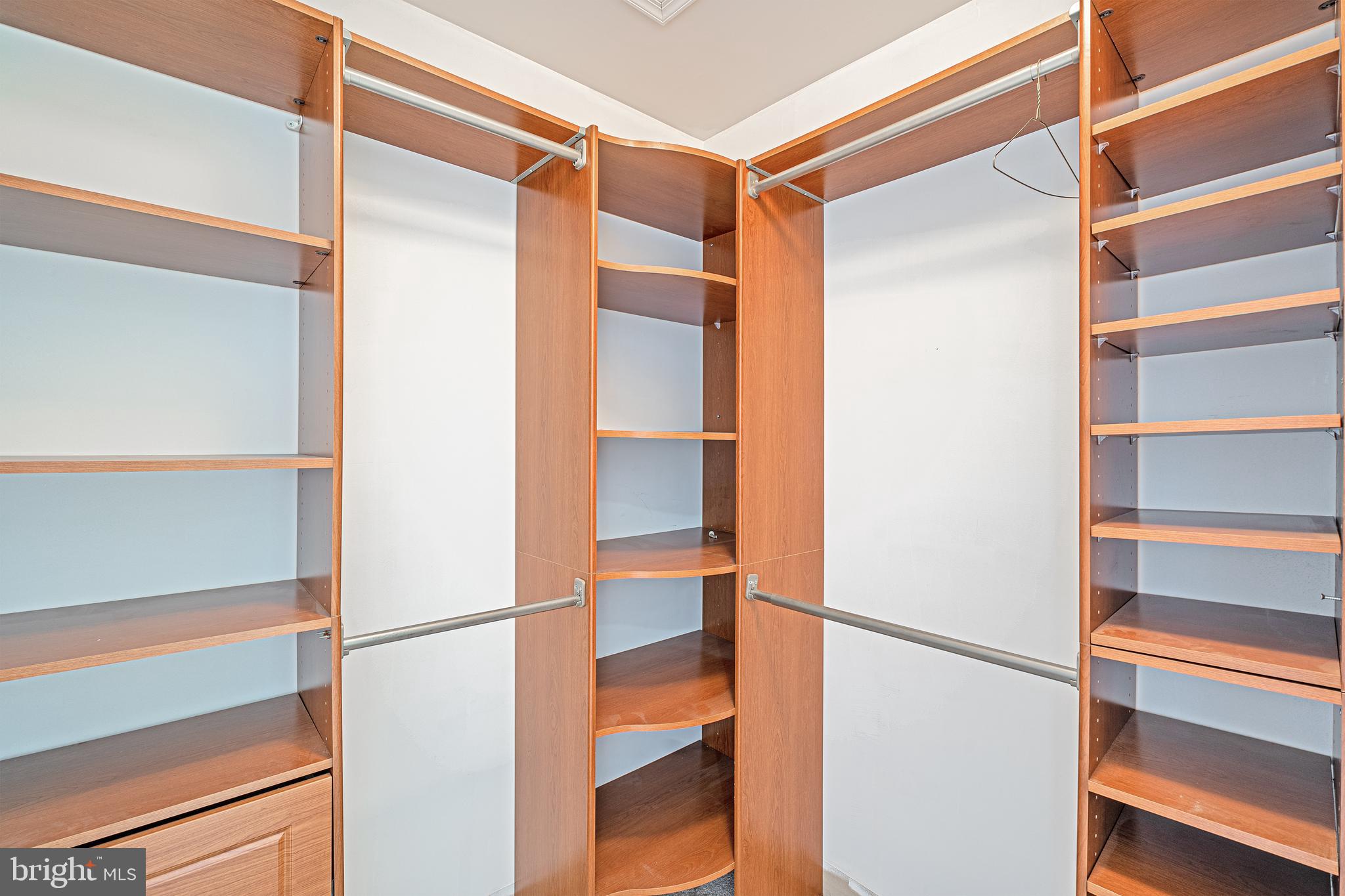 9503 Gatecross Place Burke, VA 22015 - Photo 26 of 39