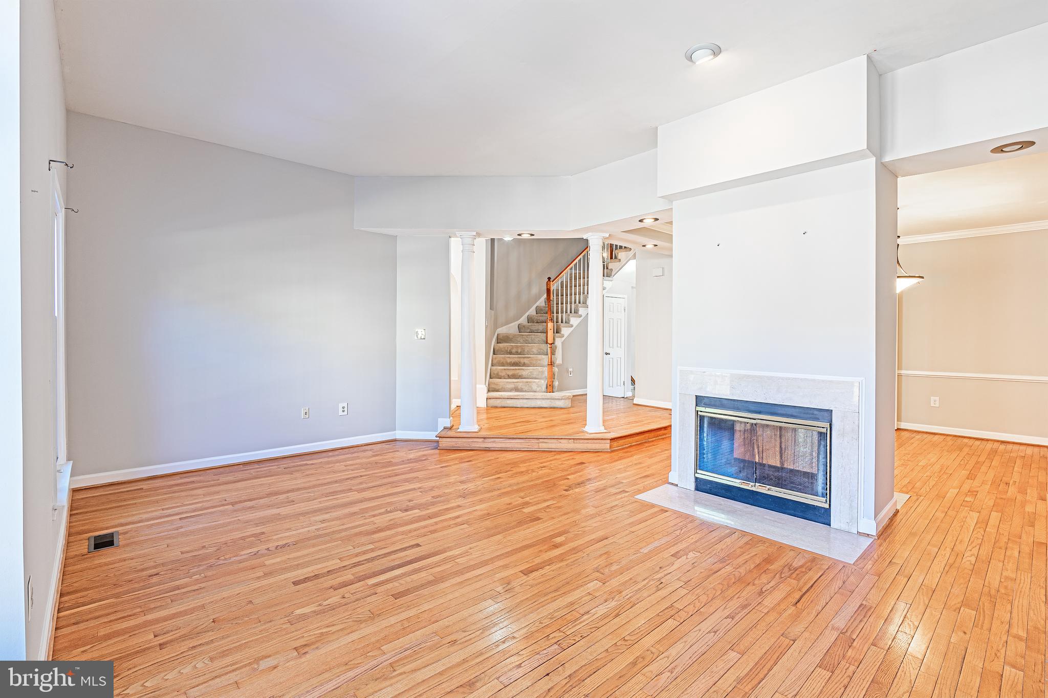 9503 Gatecross Place Burke, VA 22015 - Photo 4 of 39