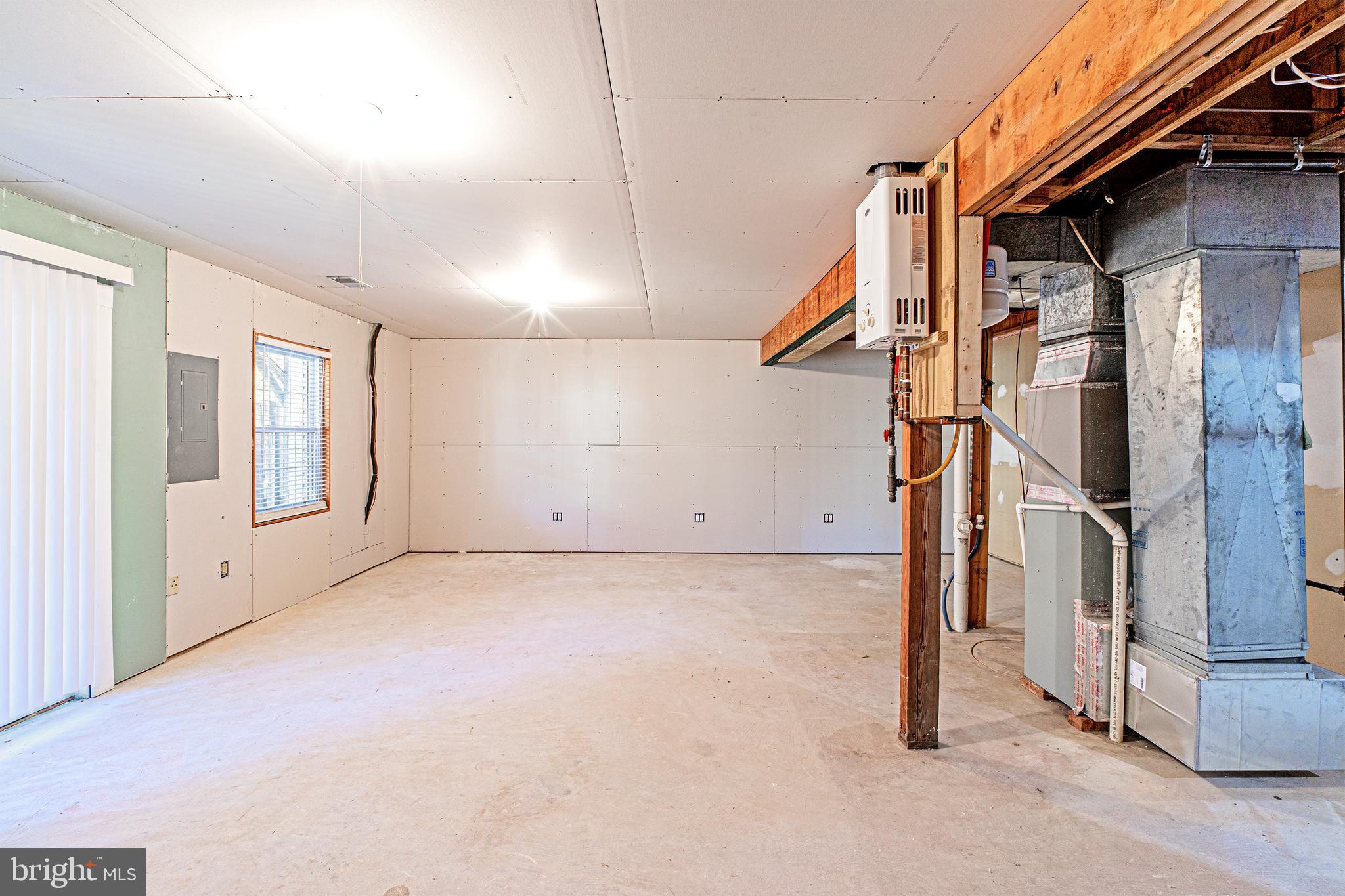 9503 Gatecross Place Burke, VA 22015 - Photo 34 of 39