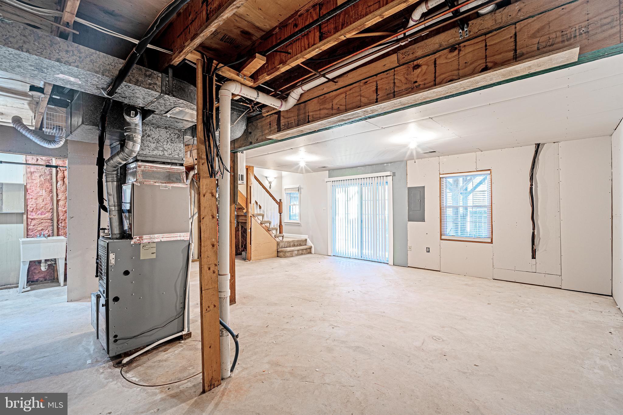 9503 Gatecross Place Burke, VA 22015 - Photo 35 of 39