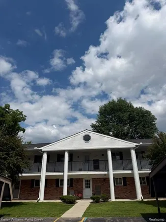 $1,700 | 42630 Plymouth Hollow Drive, Plymouth, MI 48170