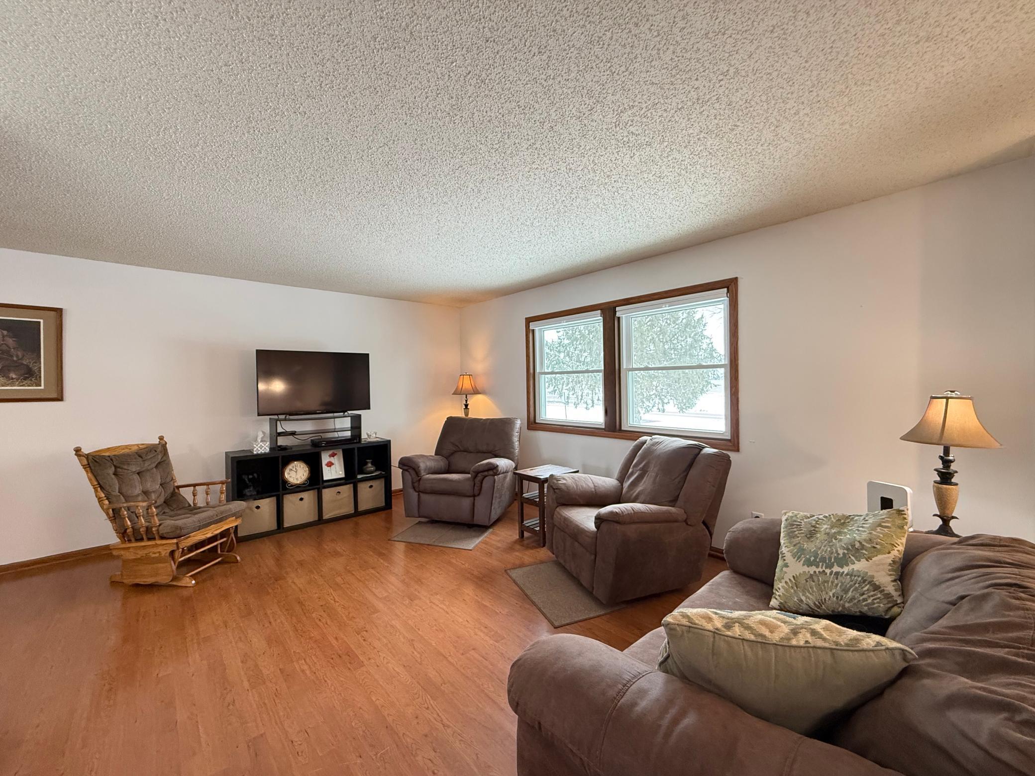 63149 280th Avenue Byron, MN 55920 - Photo 5 of 48