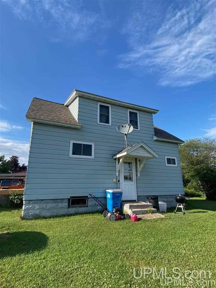 265 Gold Street Ishpeming, MI 49849 - Photo 4 of 21