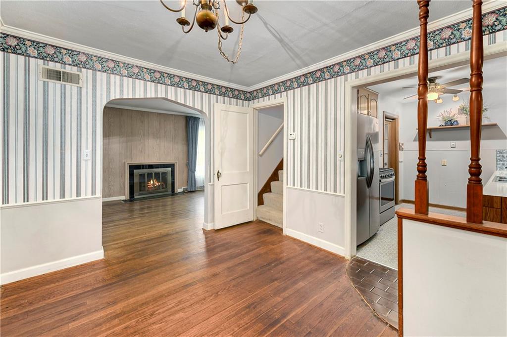 5327 Outlook Street Mission, KS 66202 - Photo 10 of 47