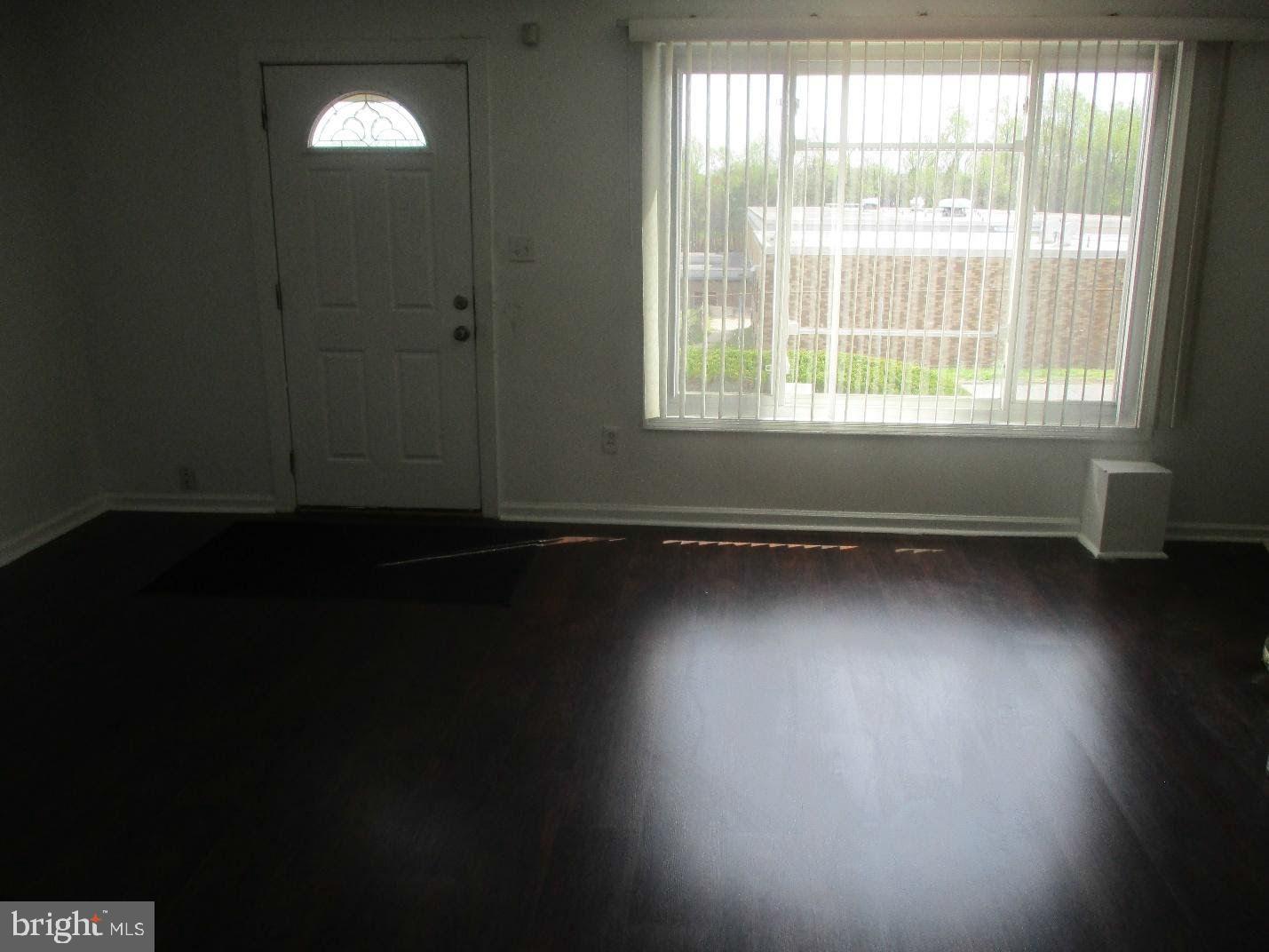 1991 Addison Road South District Heights, MD 20747 - Photo 5 of 22 Living Room