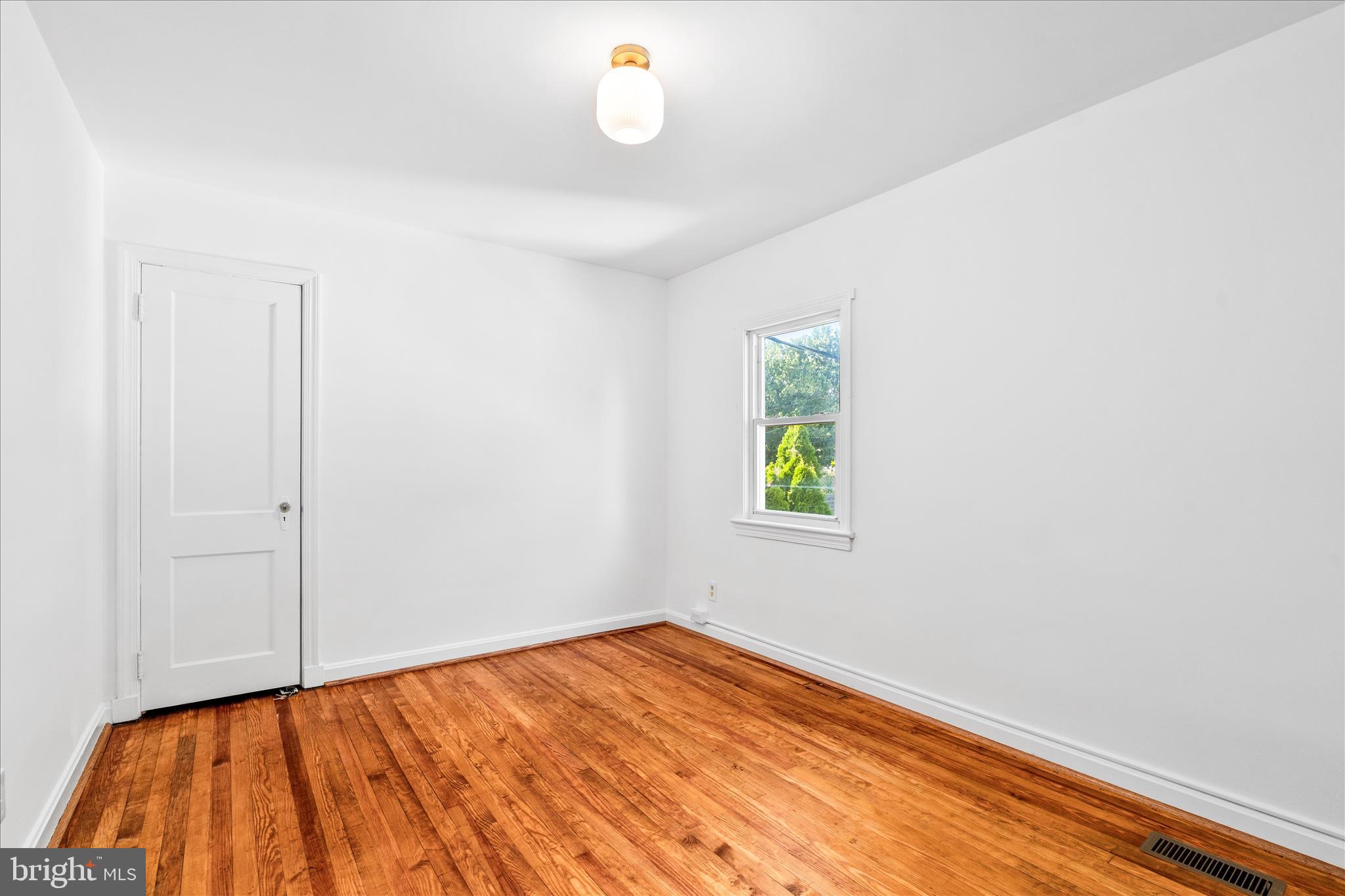 117 West 14th Street Frederick, MD 21701 - Photo 29 of 40 Third Bedroom