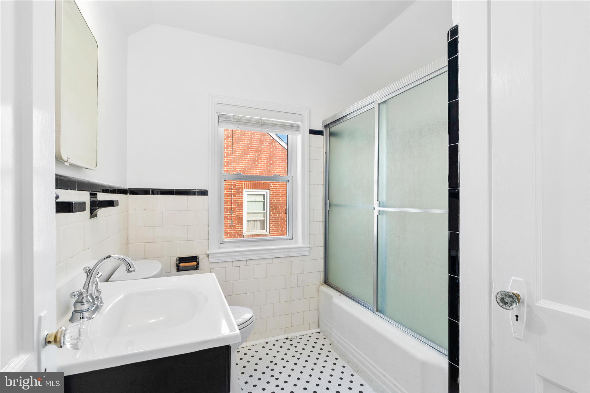 117 West 14th Street Frederick, MD 21701 - Photo 31 of 40 Upper Level Full Bathroom