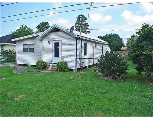 302 Sugarhouse Road Luling, LA 70070 - Photo 1 of 16 Gallery Image 1