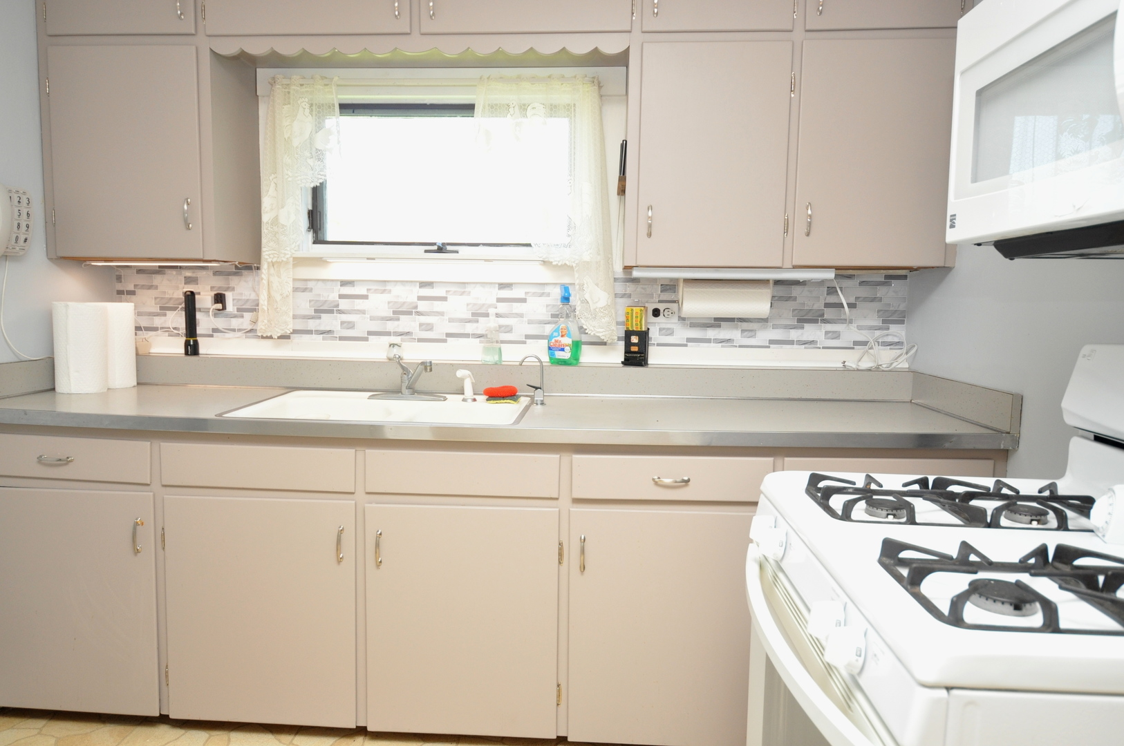 35909 North Helendale Road Ingleside, IL 60041 - Photo 9 of 26