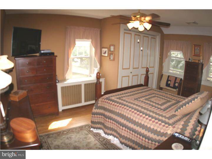 1113 Prospect Ridge Boulevard Haddon Heights, NJ 08035 - Photo 16 of 25 Master Bathroom