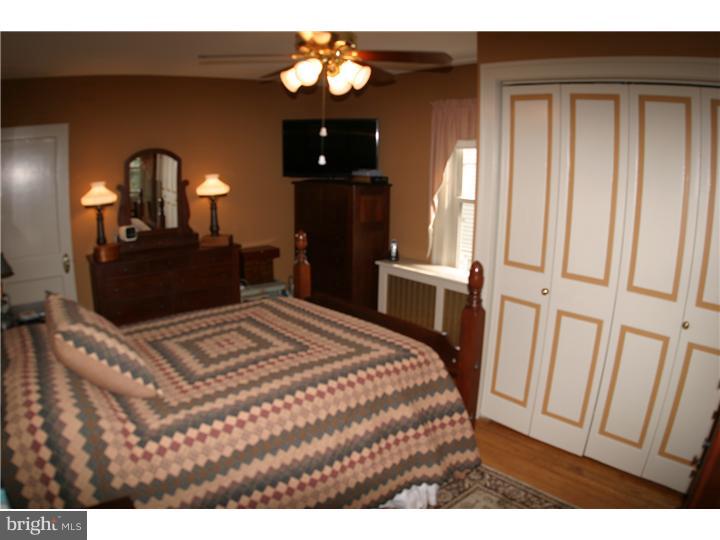 1113 Prospect Ridge Boulevard Haddon Heights, NJ 08035 - Photo 17 of 25 Master Bathroom
