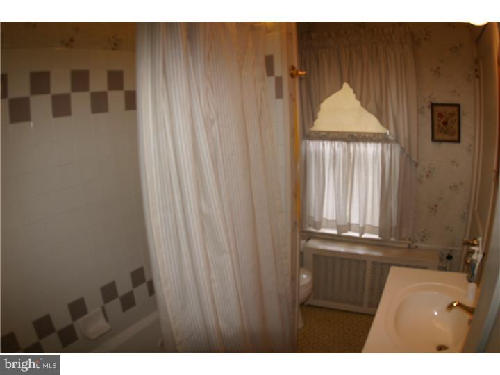 1113 Prospect Ridge Boulevard Haddon Heights, NJ 08035 - Photo 22 of 25 Bathroom