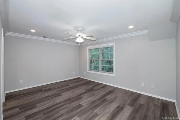$3,465 | 145 Horizon View Drive, Unit 145, Farmingville, NY 11738