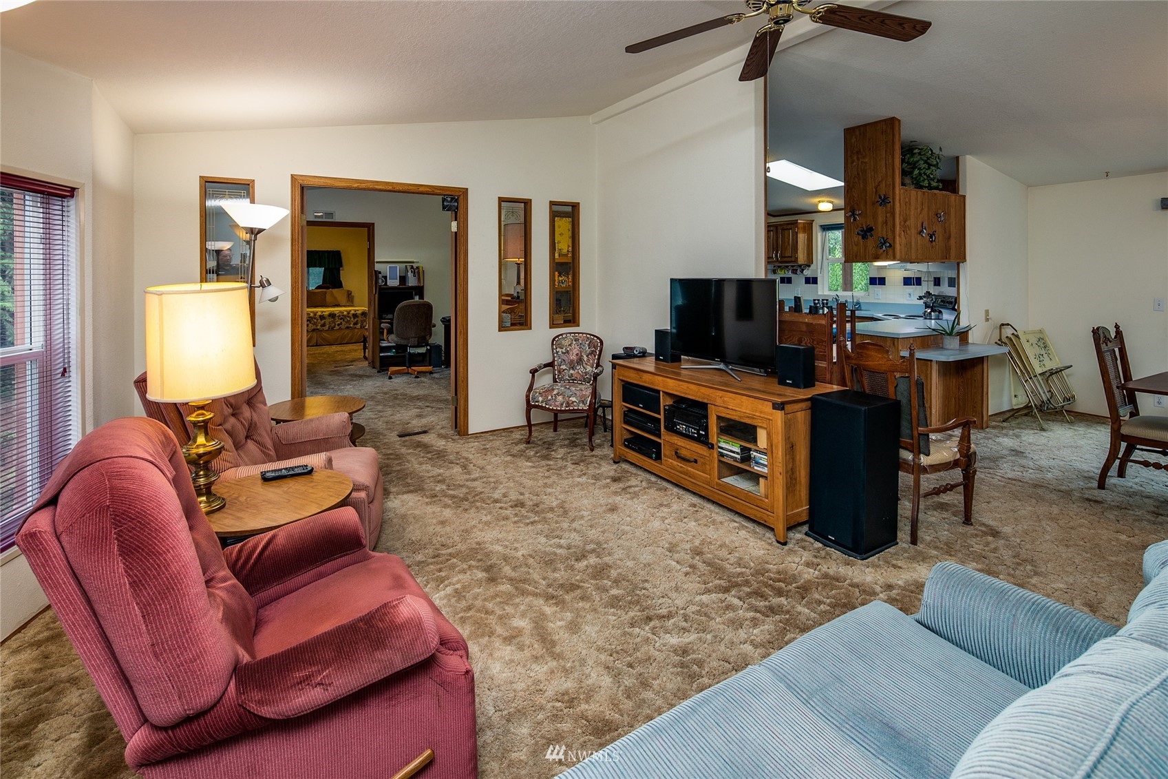 359 Kelly Road Bellingham, WA 98226 - Photo 4 of 30 Gallery Image 4
