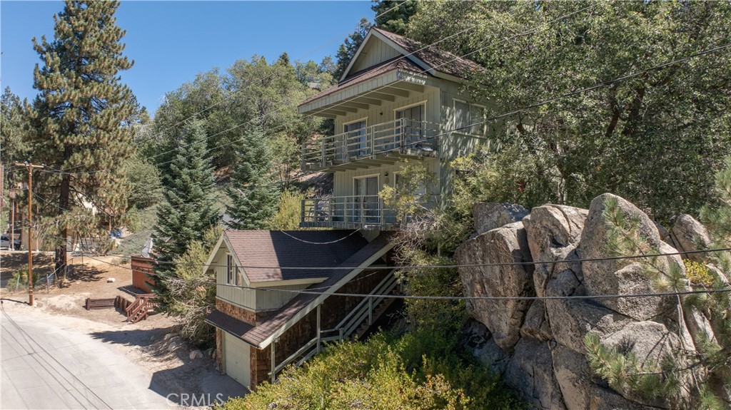 709 Ridge Way Green Valley Lake, CA 92341 - Photo 9 of 29 Gallery Image 9