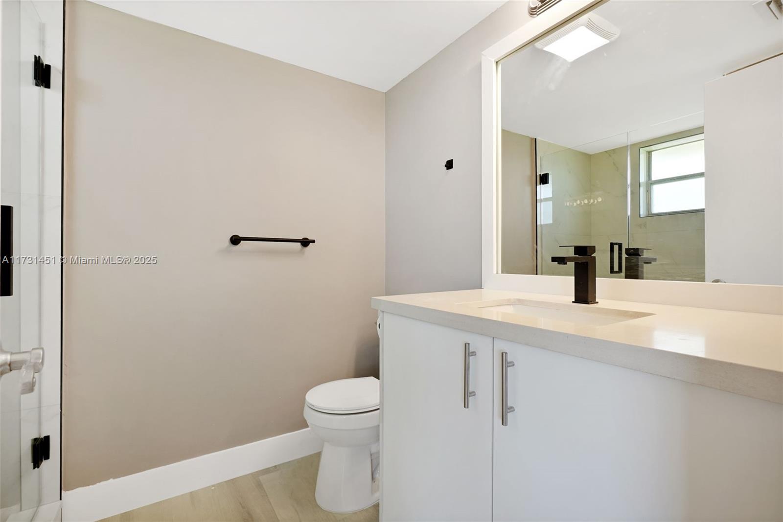 9849 Three Lakes Circle, Unit 1H Boca Raton, FL 33428 - Photo 15 of 25 Gallery Image 15