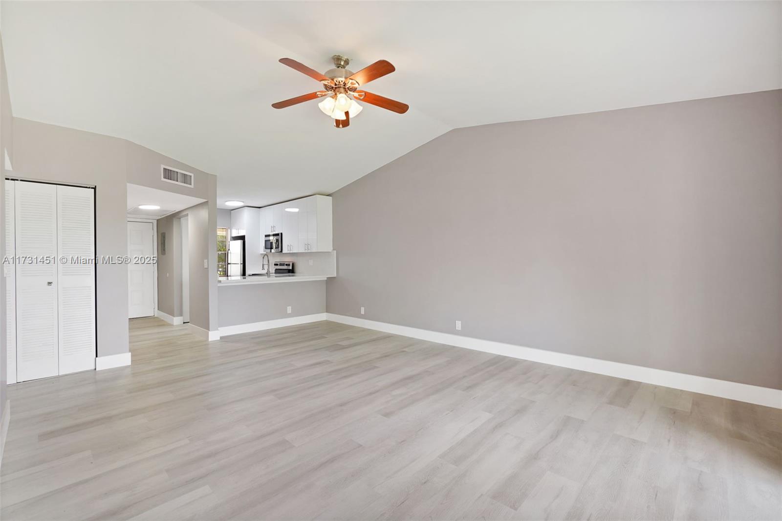 9849 Three Lakes Circle, Unit 1H Boca Raton, FL 33428 - Photo 18 of 25 Gallery Image 18