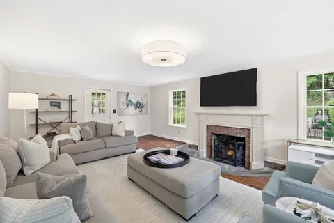 $1,999,999 | 765 King Street, Chappaqua, NY 10514