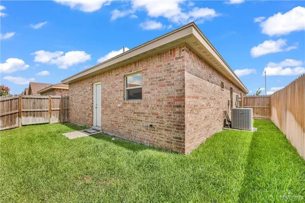 $925 | 3811 Paola Street, Unit 3, Edinburg, TX 78541