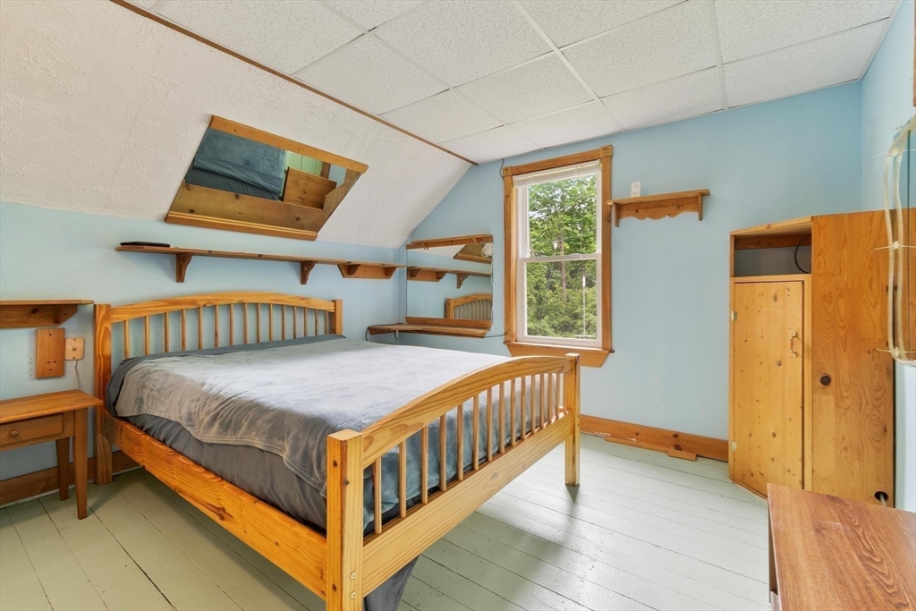 8 Benjamin Road Shirley, MA 01464 - Photo 12 of 28
